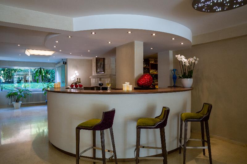 هتل Hôtel Les Trois Roses, Meylan Grenoble The Originals Boutique