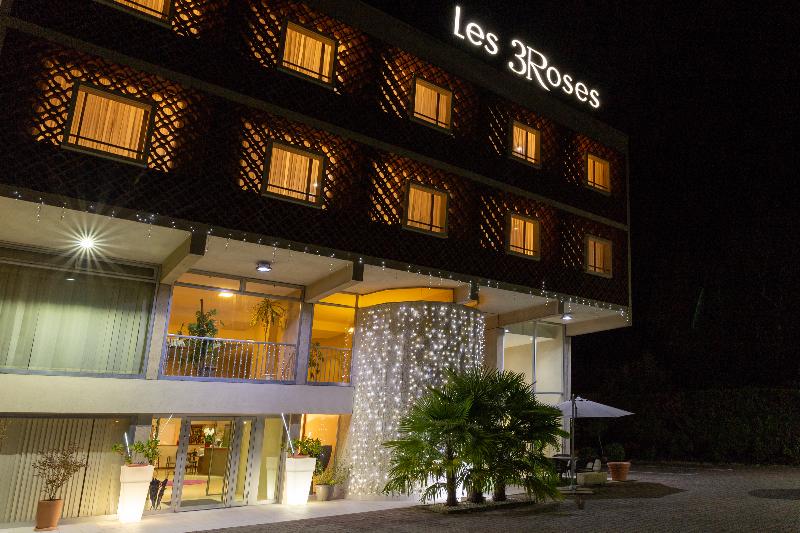 هتل Hôtel Les Trois Roses, Meylan Grenoble The Originals Boutique