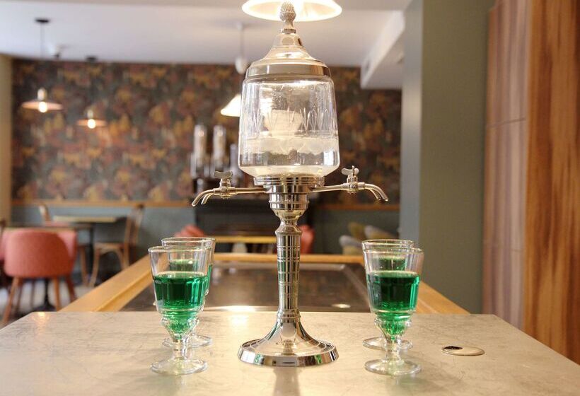 Fotos del hotel Best Western Hôtel Littéraire Arthur Rimbaud:  42