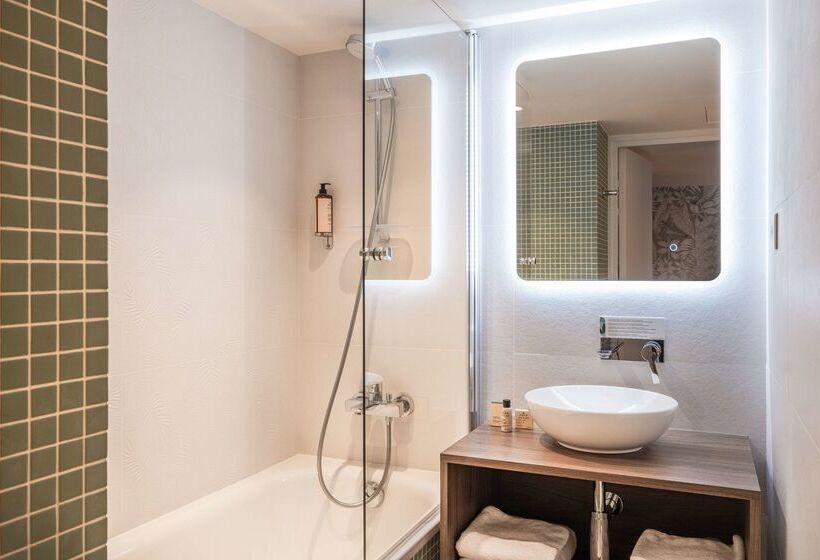 Fotos del hotel Best Western Hôtel Littéraire Arthur Rimbaud:  54