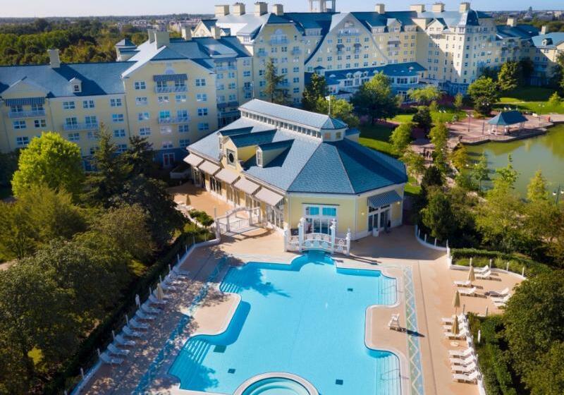 Hôtel Disney Newport Bay Club