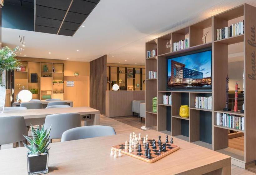 هتل Holiday Inn Paris Marne La Vallee