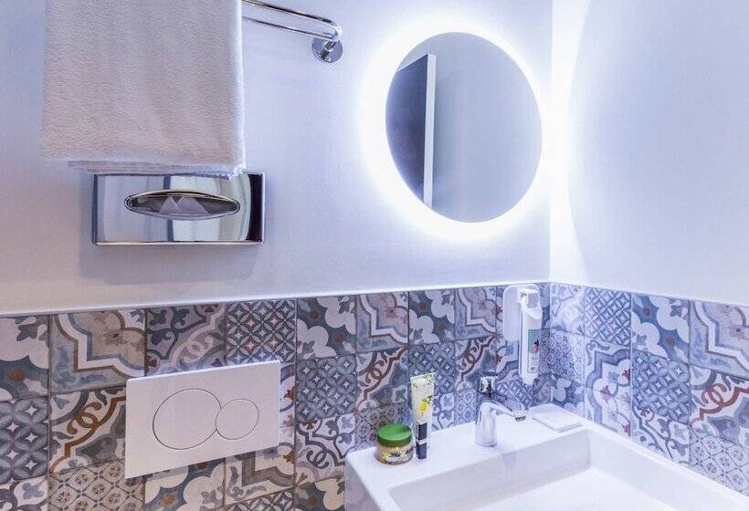 Fotos del hotel Ibis Styles Paris Gare de L'Est Tgv:  27