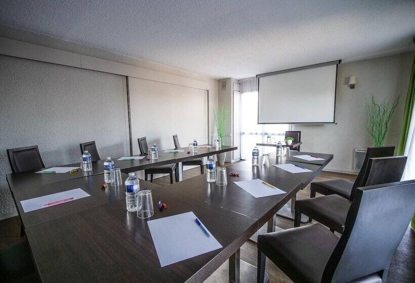 هتل Inn Design Poitiers Sud