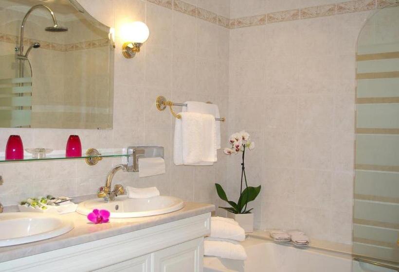 בית מלון כפרי Manoir De Kertalg