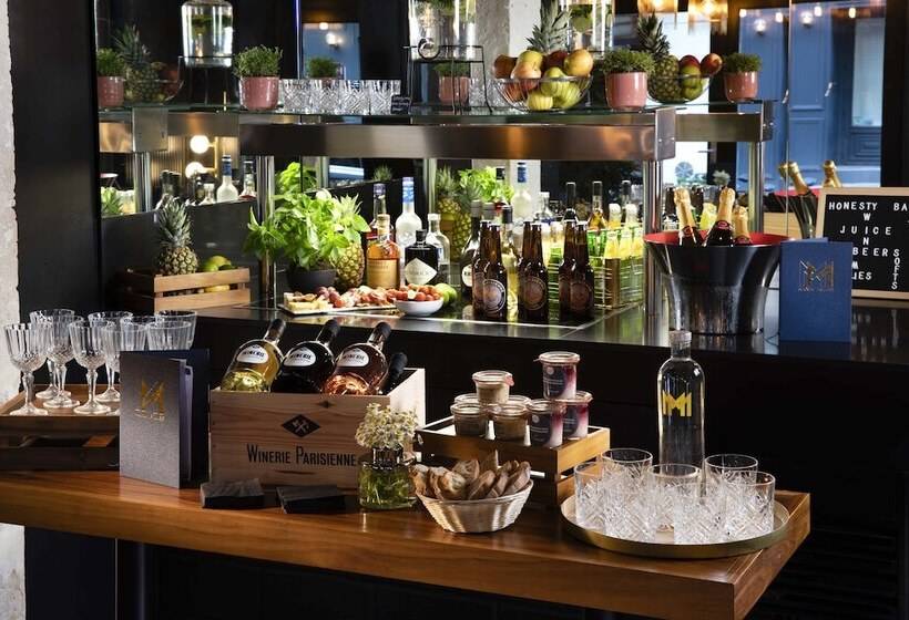 ホテル Maxim Folies