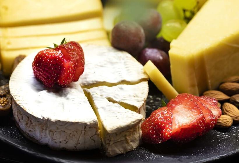 ホテル Maxim Folies