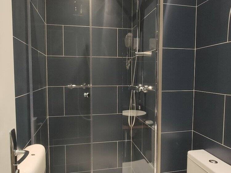 ホテル Modern Est