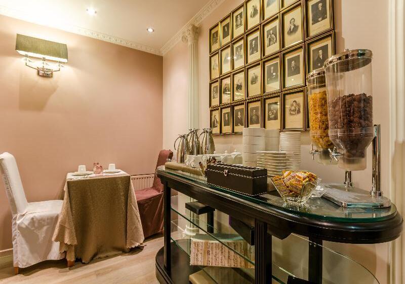 Fotos del hotel Riviera:  13