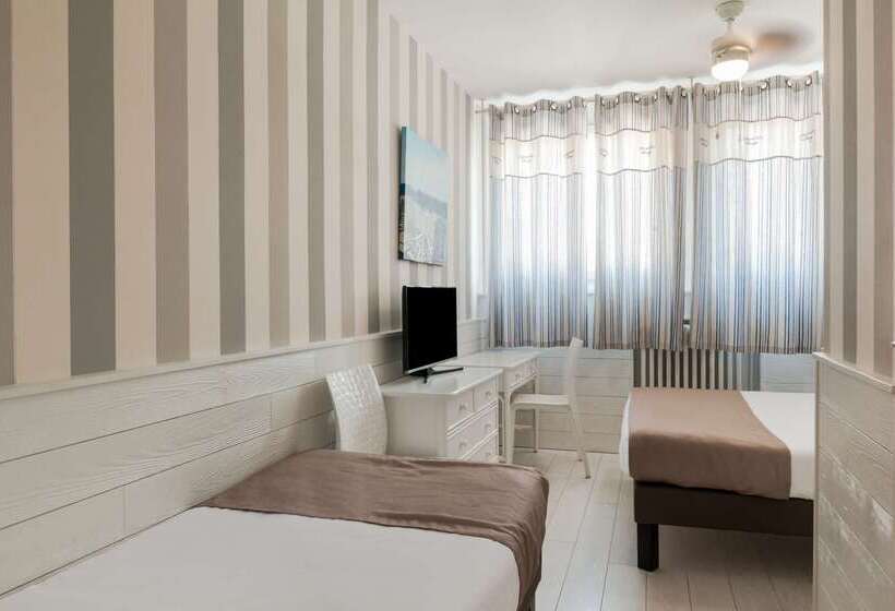 هتل Hôtel The Originals Miramar, Royan Pontaillac