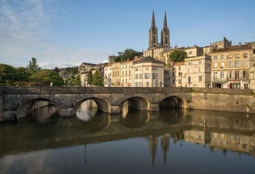هتل The Originals City, Hôtel Solana, Niort Est Mendesfrance