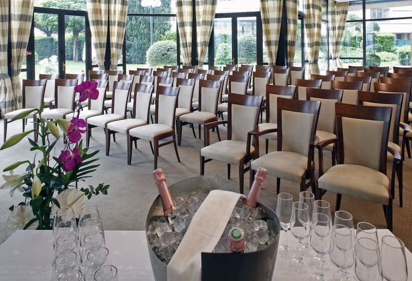 Fotos del hotel Warwick Reine Astrid - Lyon:  17