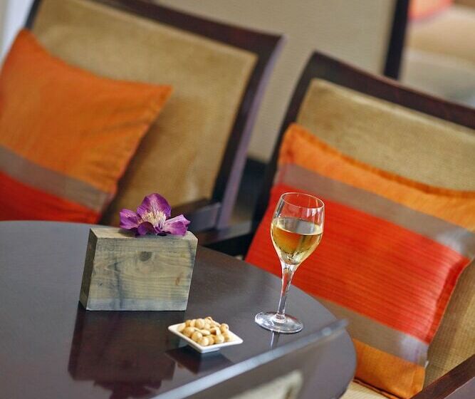 Fotos del hotel Warwick Reine Astrid - Lyon:  10