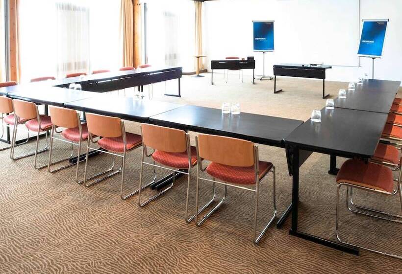 Novotel Mâcon Nord Autoroute Du Soleil