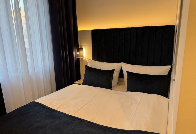 Fotos del hotel East-Side Hotel:  4