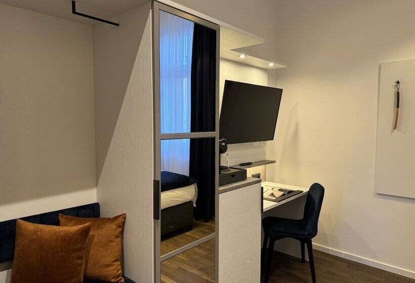 Fotos del hotel East-Side Hotel:  8