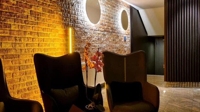 Exo Square Heidelberg/schwetzingen   By Superfly Hotels