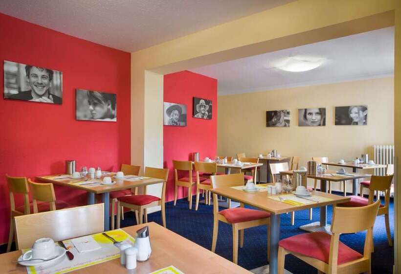 هتل Acora Bonn Living The City