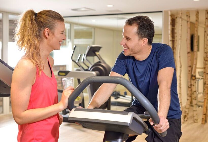 בית מלון כפרי Dorint Am Nürburgring Hocheifel