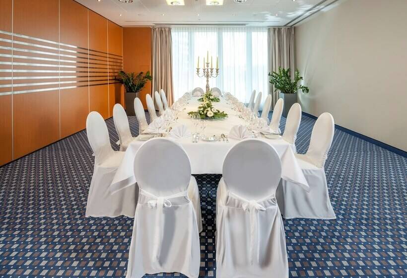 בית מלון כפרי Dorint Am Nürburgring Hocheifel