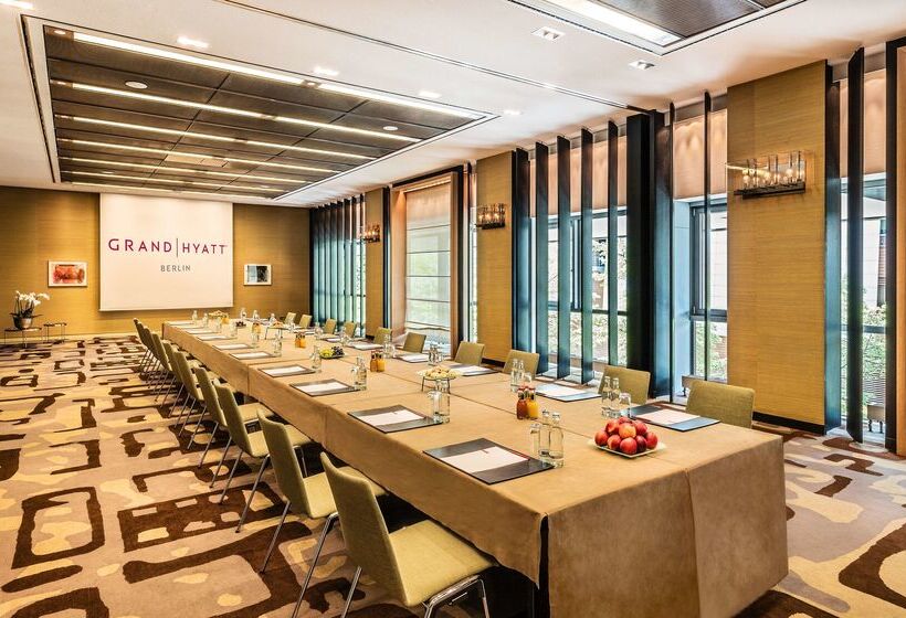 هتل Grand Hyatt Berlin