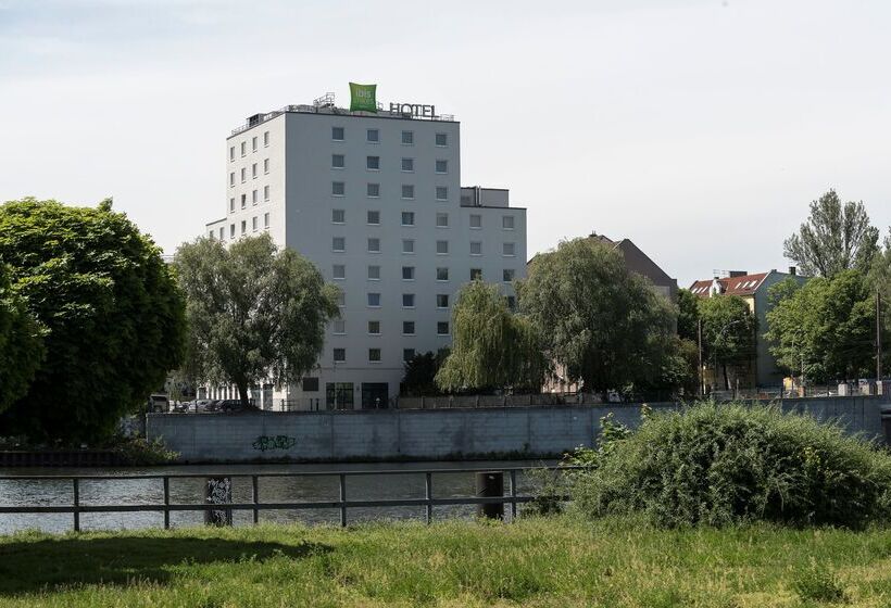 Fotos del hotel Ibis Styles Berlin Treptow:  2