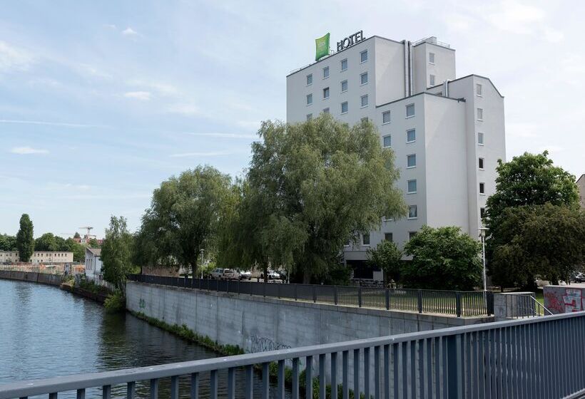 Fotos del hotel Ibis Styles Berlin Treptow:  3