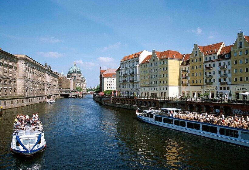 Fotos del hotel Ibis Styles Berlin Treptow:  35