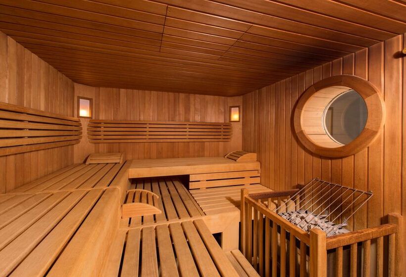 호텔 NH München Unterhaching