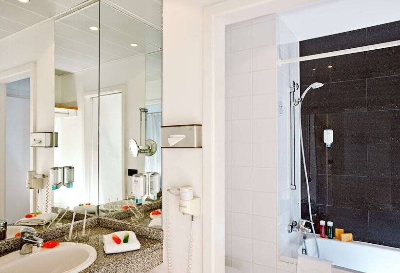 호텔 NH München Unterhaching