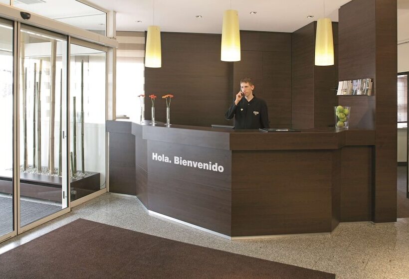 هتل Spark By Hilton Stuttgart Sindelfingen
