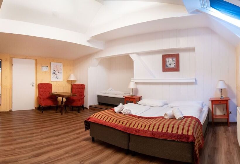 Fotos del hotel Safestay Berlin:  4