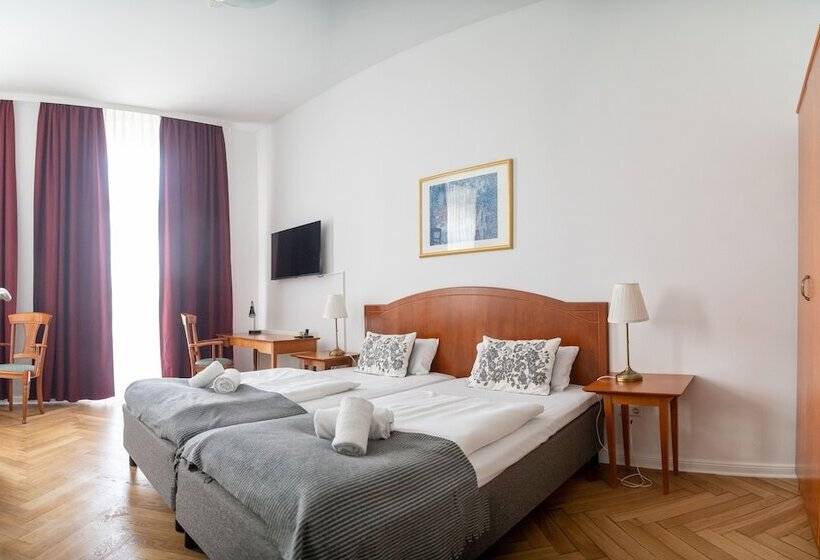 Fotos del hotel Safestay Berlin:  17