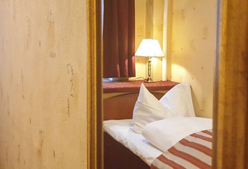 Fotos del hotel Safestay Berlin:  23