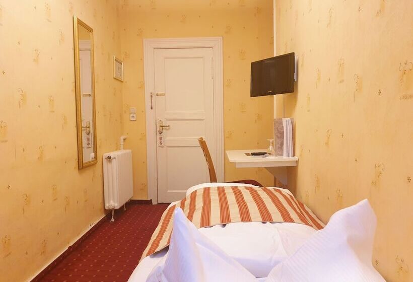 Fotos del hotel Safestay Berlin:  30