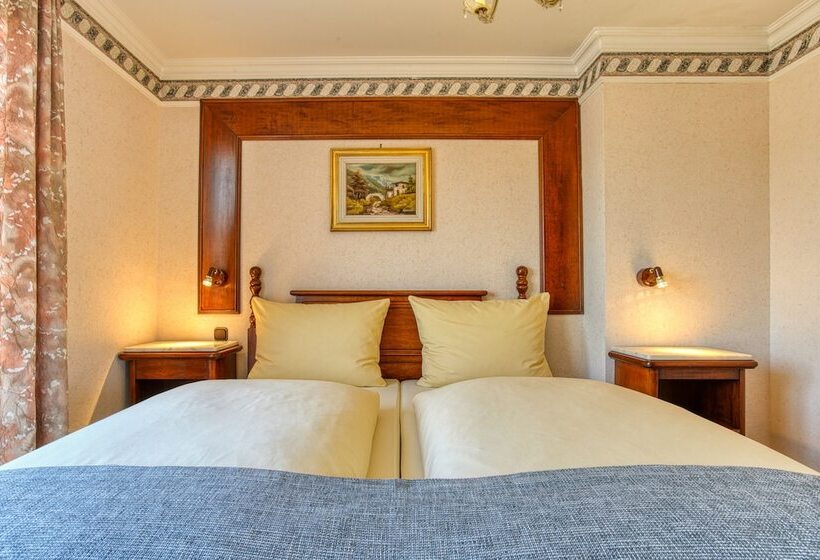 Ff&e Hotel Bavaria