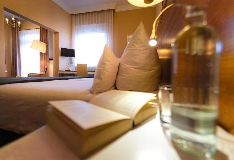 هتل Kleiner Riesen