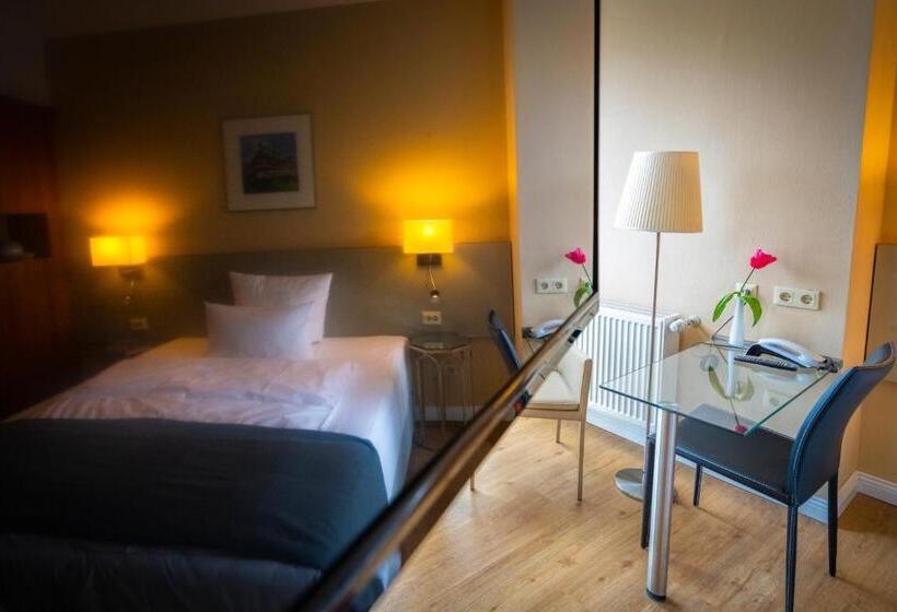 هتل Kleiner Riesen