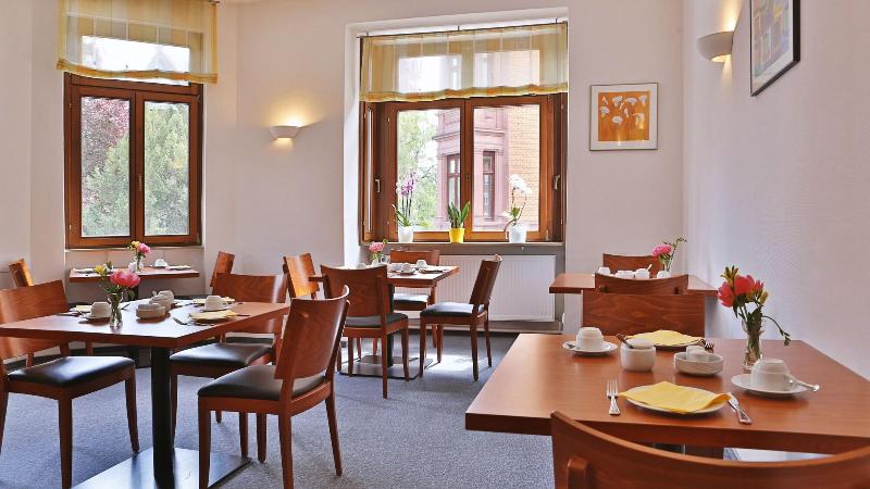 هتل Restaurant Krokodil