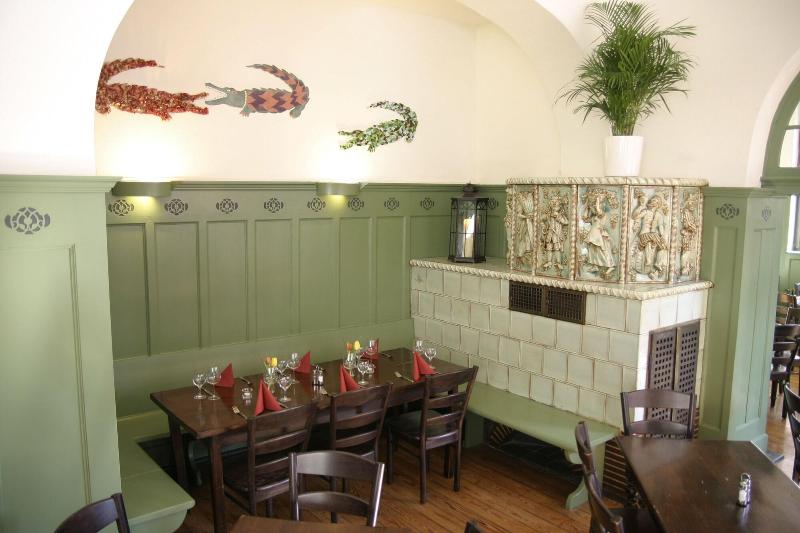 هتل Restaurant Krokodil