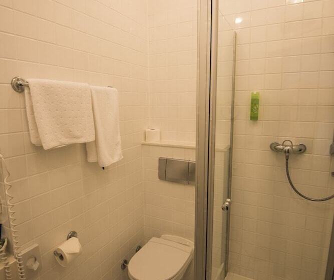 Fotos del hotel Robert Mayer:  17