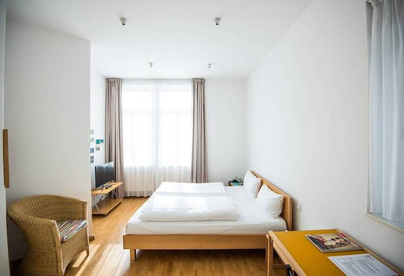 Fotos del hotel Robert Mayer:  2