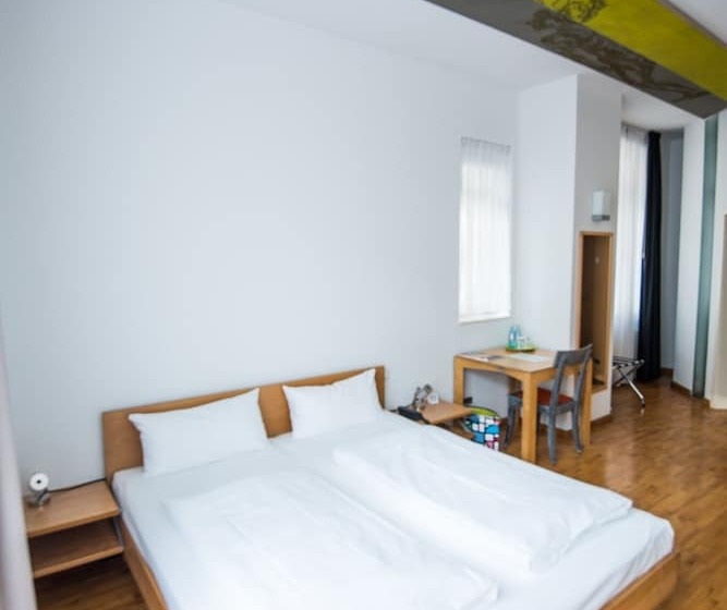 Fotos del hotel Robert Mayer:  11