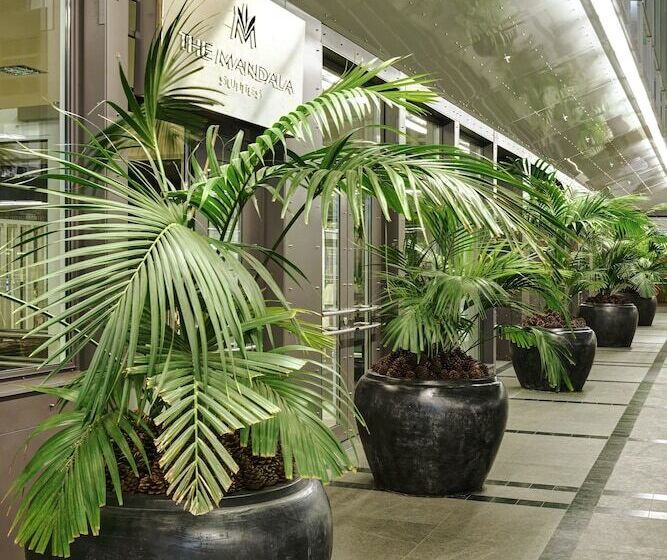 Fotos del hotel The Mandala Suites:  4