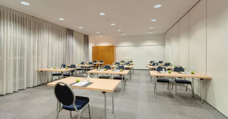 هتل Courtyard By Marriott Dortmund