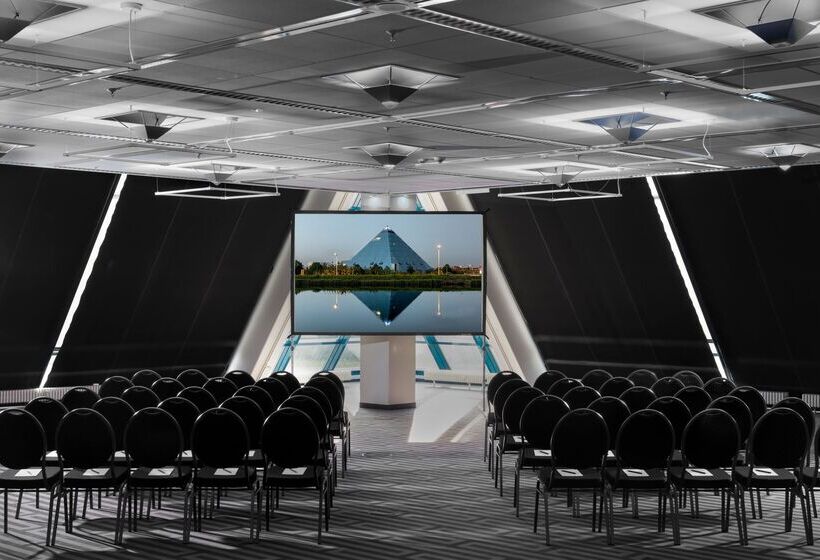 Отель Excelsior  Nürnberg Fürth, Bw Signature Collection