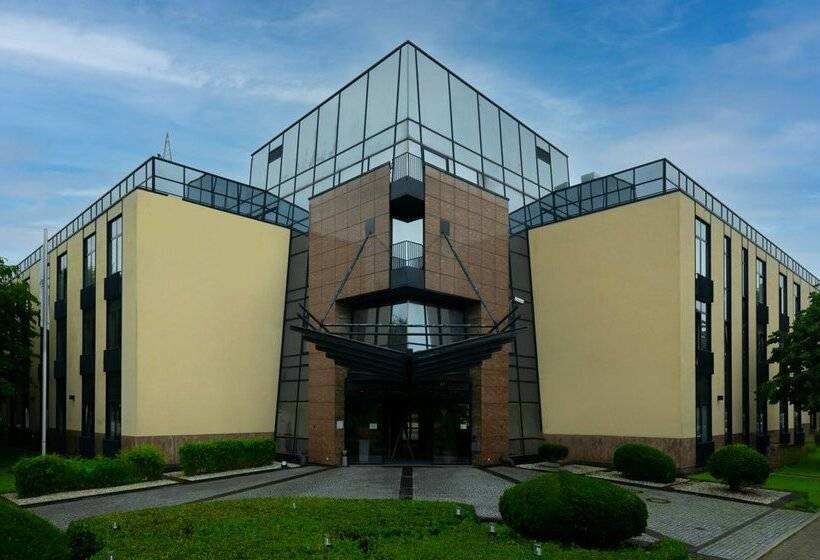 هتل Four Ratingen Dusseldorf Airport