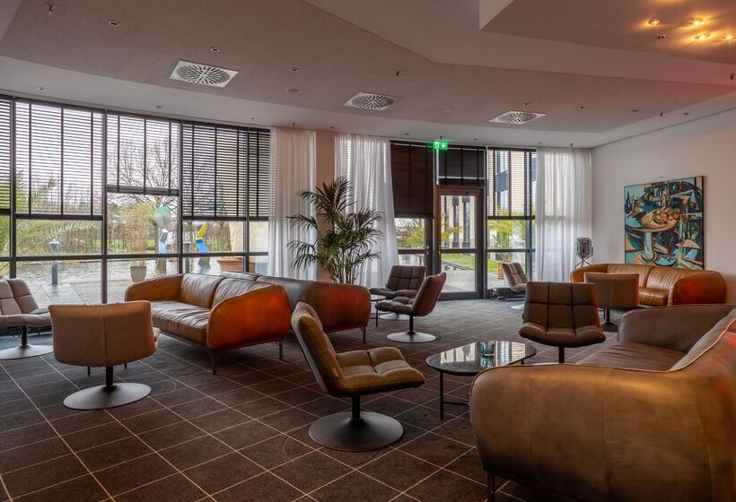 هتل Four Ratingen Dusseldorf Airport