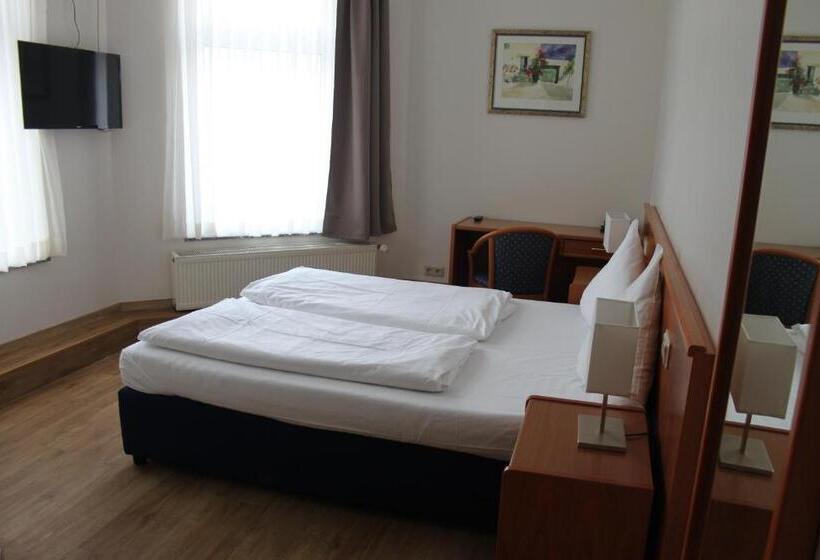Stadt Gut Hotel Zum Rathaus