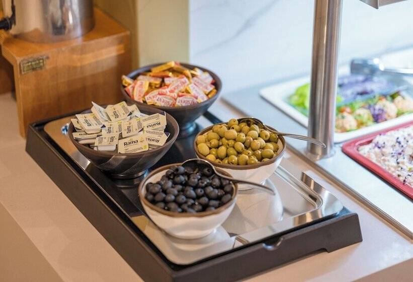 Expo Tower By Mellow Mood Hotels